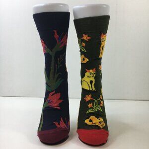 Womens Colorful Cat & Floral Novelty Crew Socks 2 Pack Black Red Purple